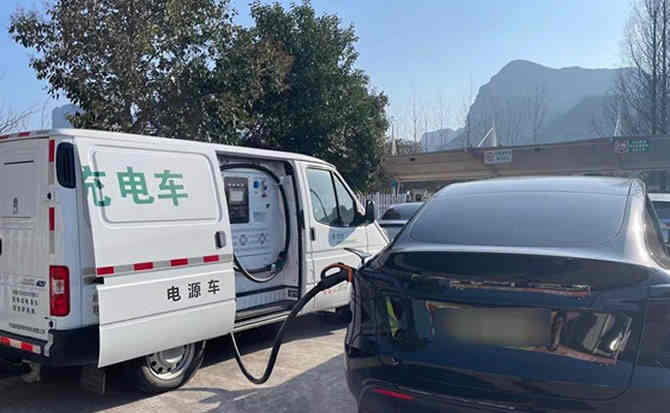礼泉汽车搭电